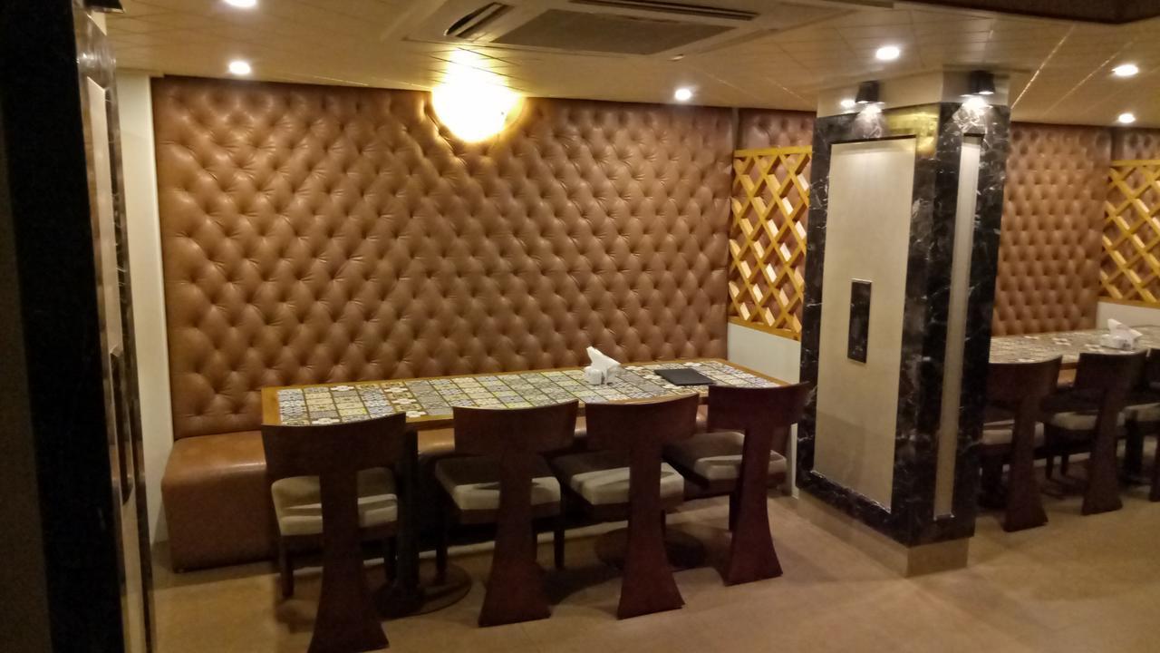 Hotel Umesh 达曼 外观 照片